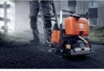 HUSQVARNA LF 60i LAT – Akku Rüttelplatte vorlaufend mit 88 kg – Battery System BLi-X