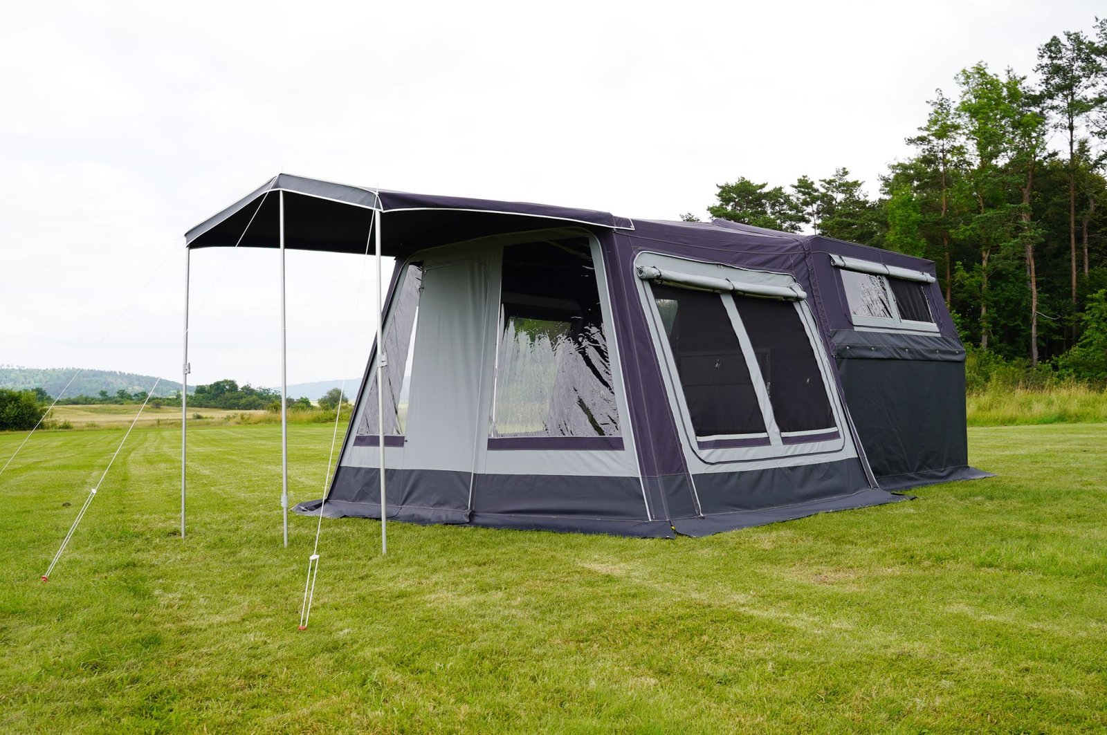 TPV Campinganhänger KT-EU3 Street-Camper 2.0 750kg Ungebremst + Vorzelt und Sonnendach