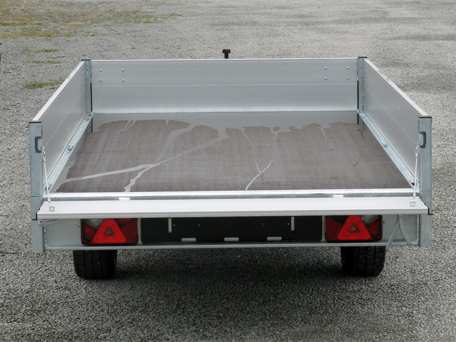Hapert Azure H-1 – 1800 – 2800 x 1800 – niedriges Fahrwerk – 100 km/h