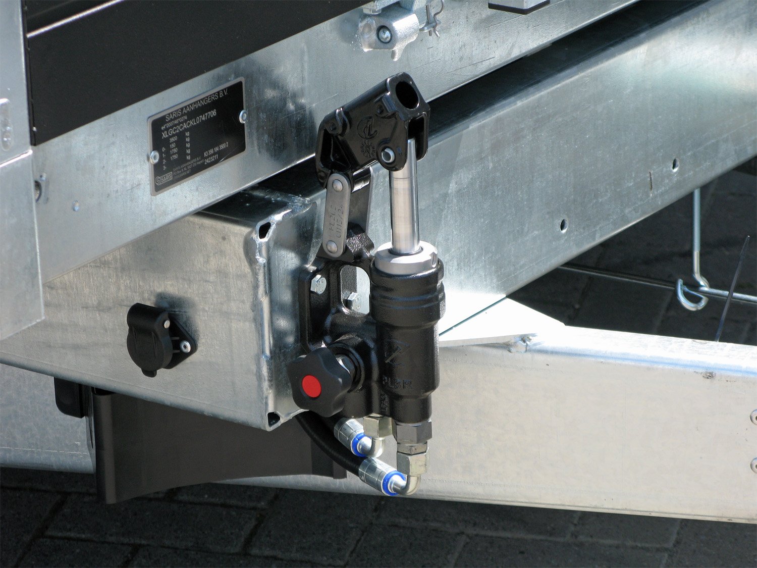 Saris K3 356 184 3500 2 HD E Profi Heavy Duty Rampen, Stützen, Nothandpumpe
